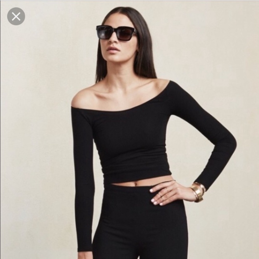 Reformation- Moraine Off Shoulder top - Picture 2 of 5